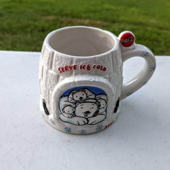 Coca Cola Igloo Polar Bear Coffee Mug - Picture 10 of 13